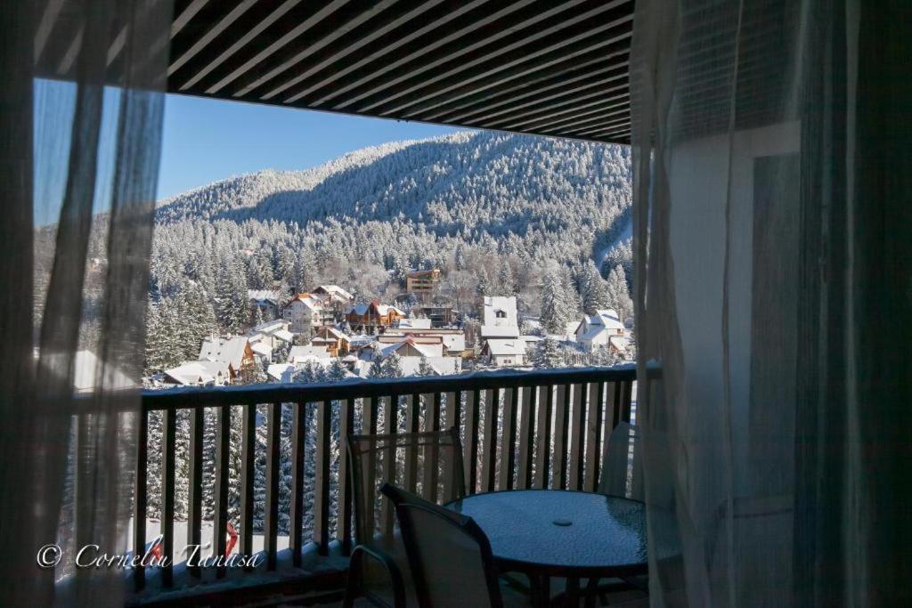 Alpin Resort Hotel - Apartamentele 2403-2404- Proprietate Administrata De Gazda Privata Poiana Brasov Exteriör bild
